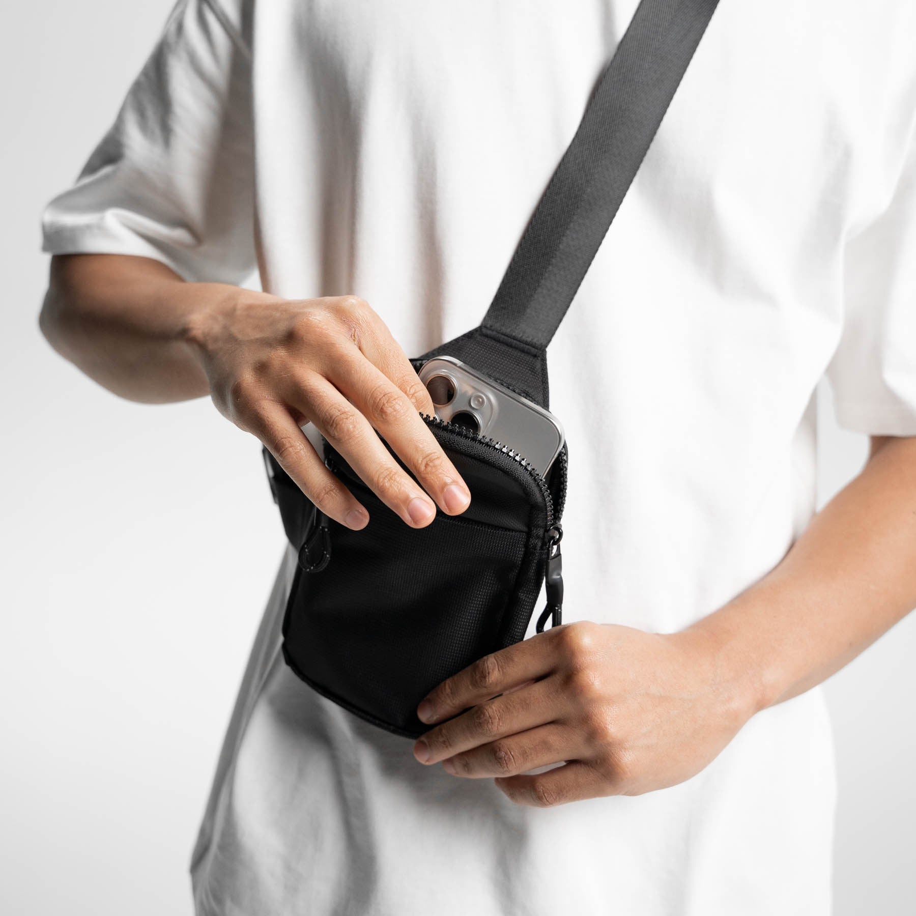 Travel Sling Bag 1.0