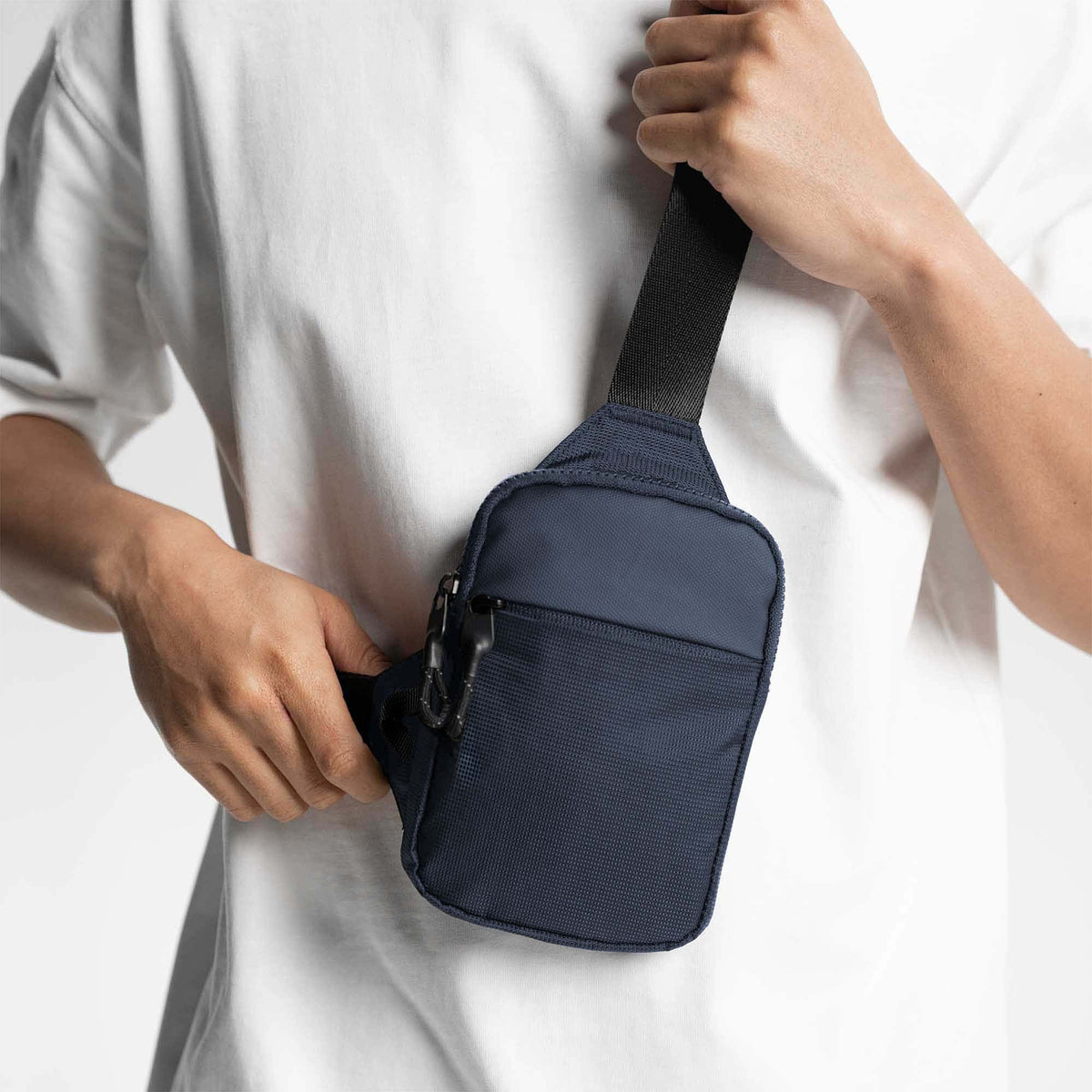 Travel Sling Bag 1.0